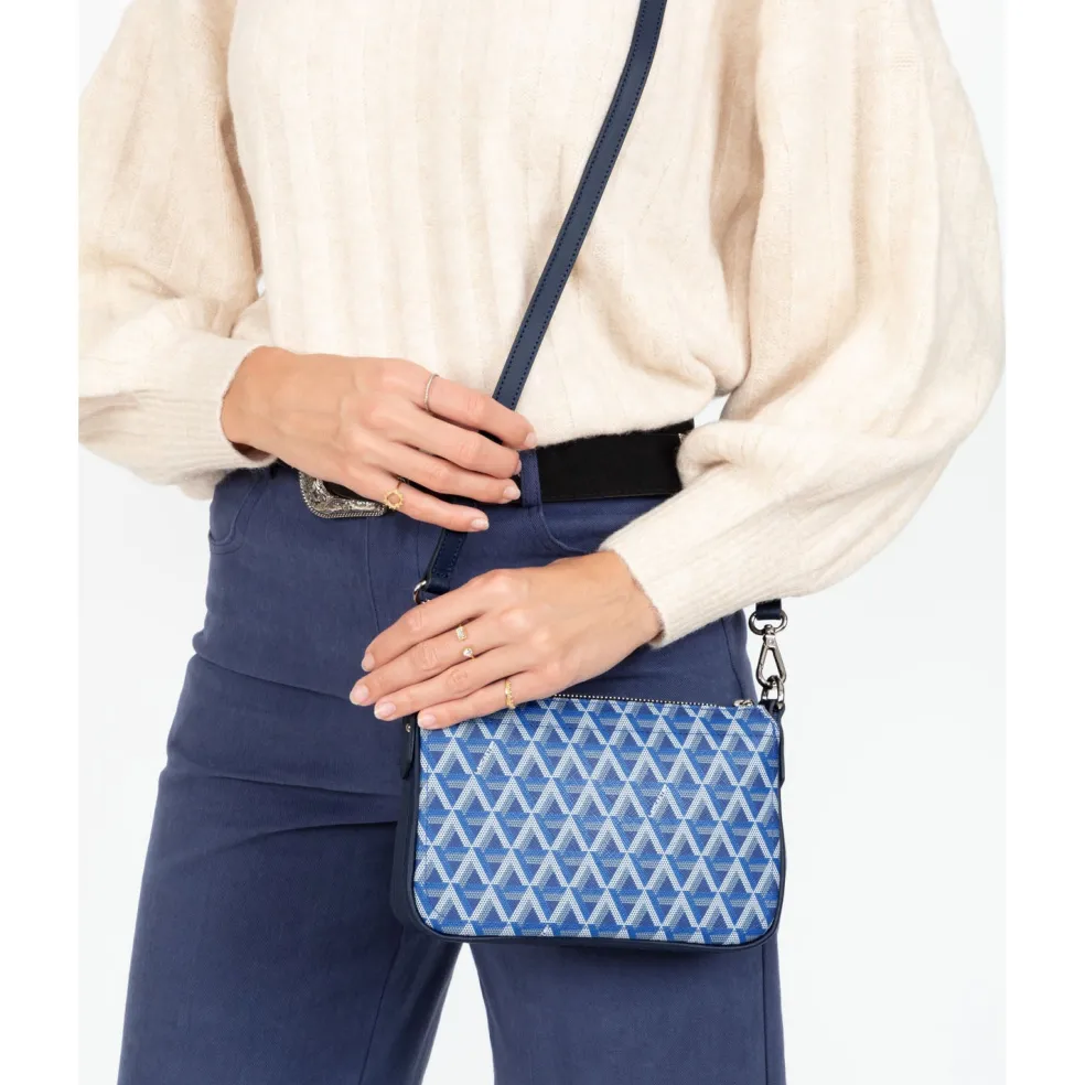 Petite Pochette