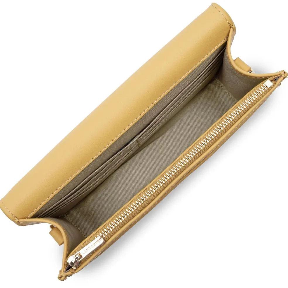 Petite Pochette