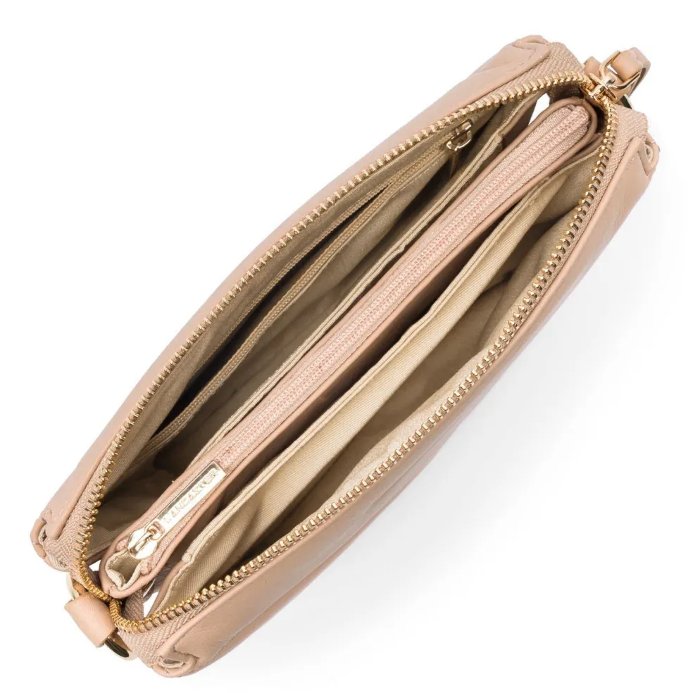 Petite Pochette