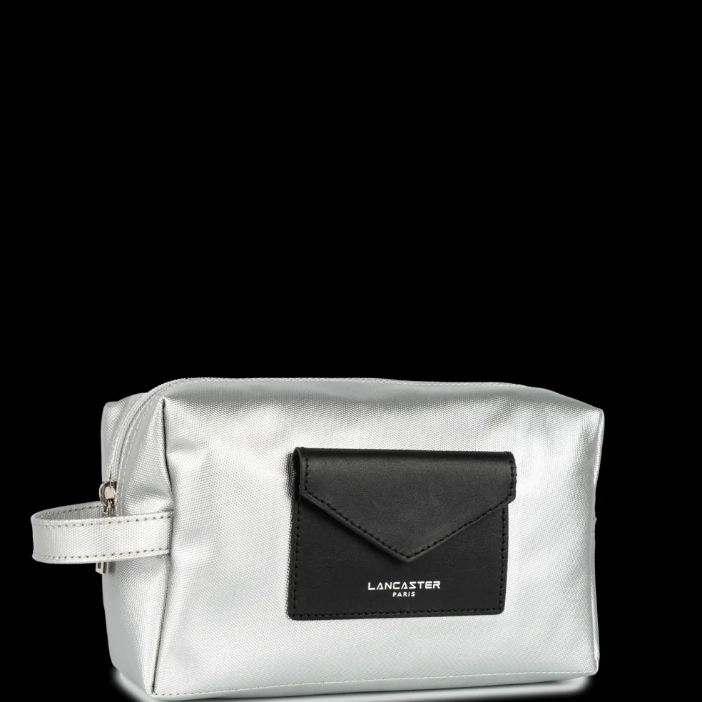 Trousse De Voyage